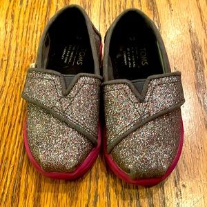TOM’S - Toddler - Kids - Pink and Silver Glitter Shoes